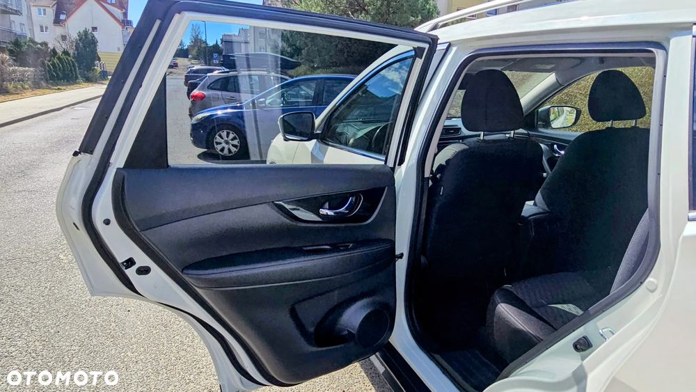 Nissan X-Trail 2.0 dCi N-Connecta 4WD - 6