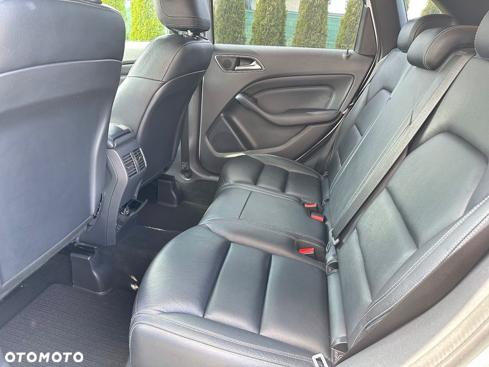 Mercedes-Benz Klasa B 200 CDI - 18