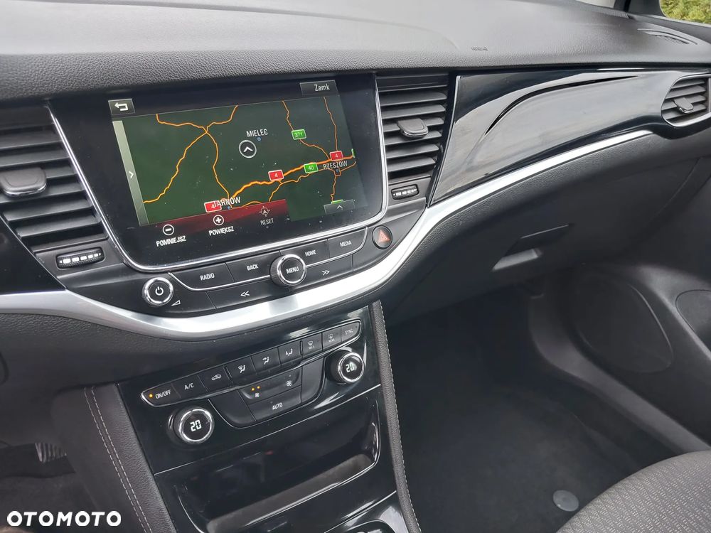 Opel Astra 1.4 Turbo Edition - 36