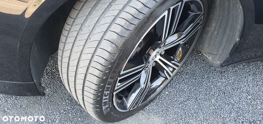 Volvo V90 D4 Momentum - 27