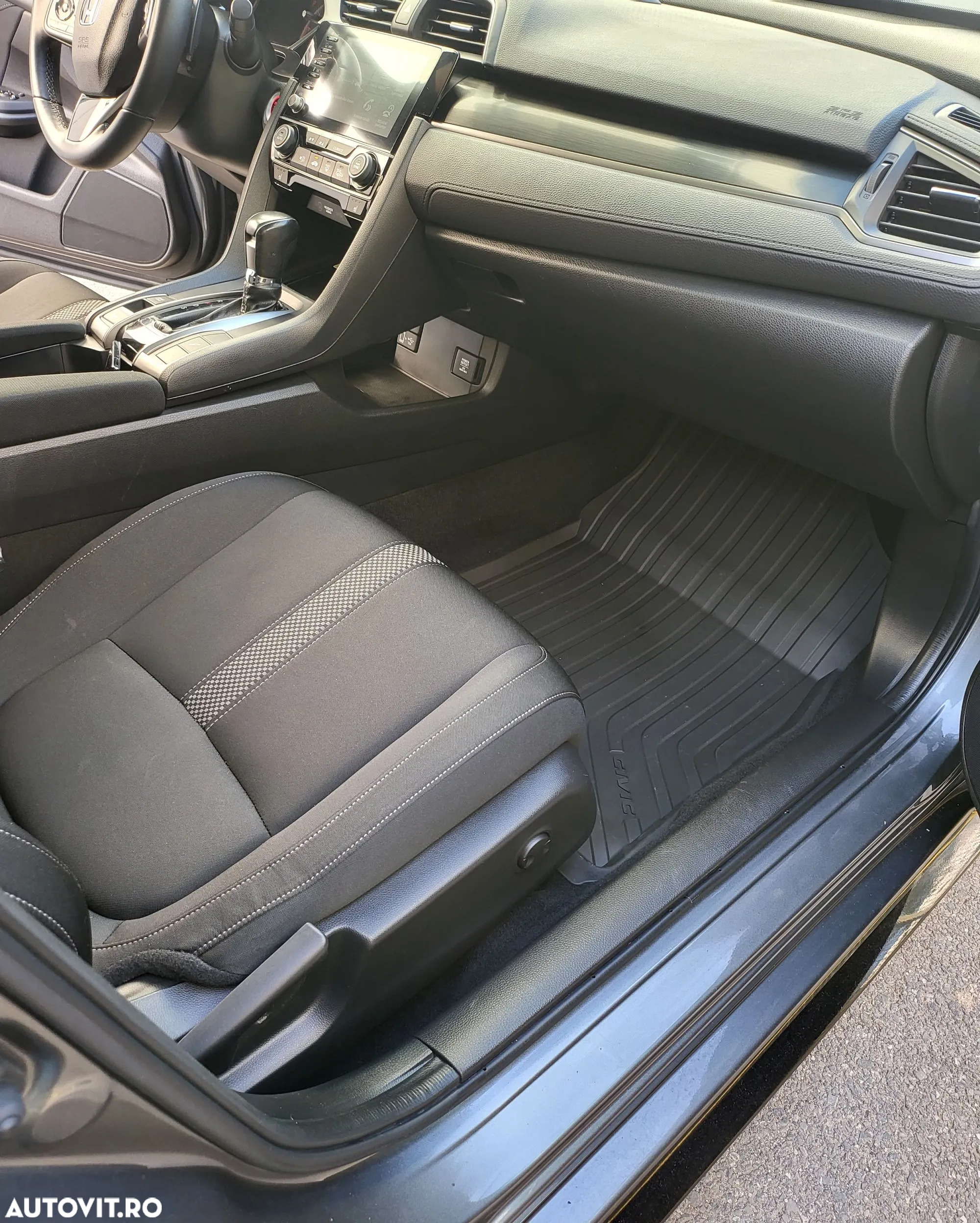Honda Civic 1.5 VTEC Turbo CVT Sport Plus - 6