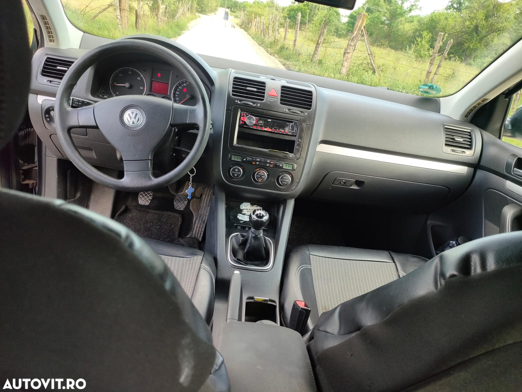 Volkswagen Jetta 1.9 TDI Comfortline - 8