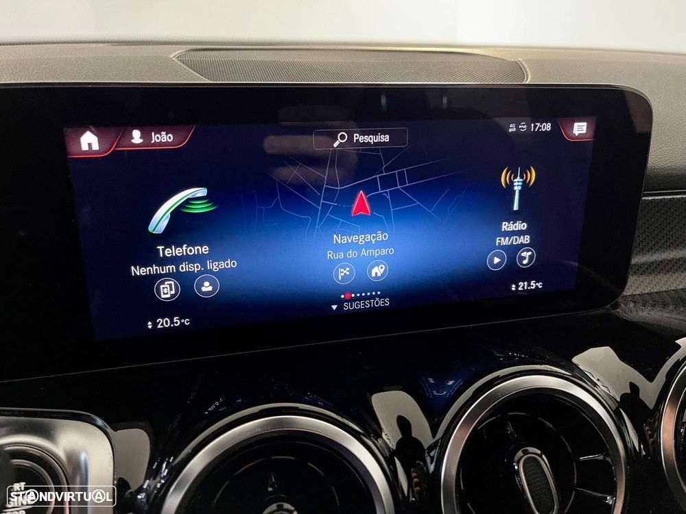 Mercedes-Benz GLB 180 d AMG Line - 32