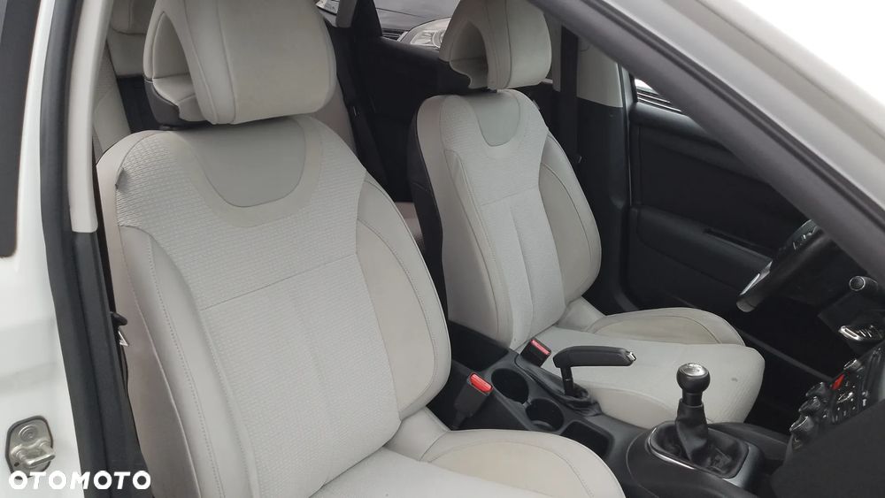 Citroën C4 HDi 90 Selection - 26