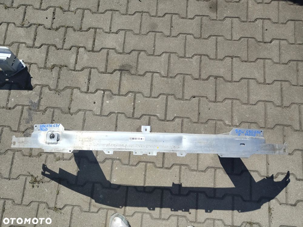 BMW 5 G30 G31 belka pod zderzak przednia