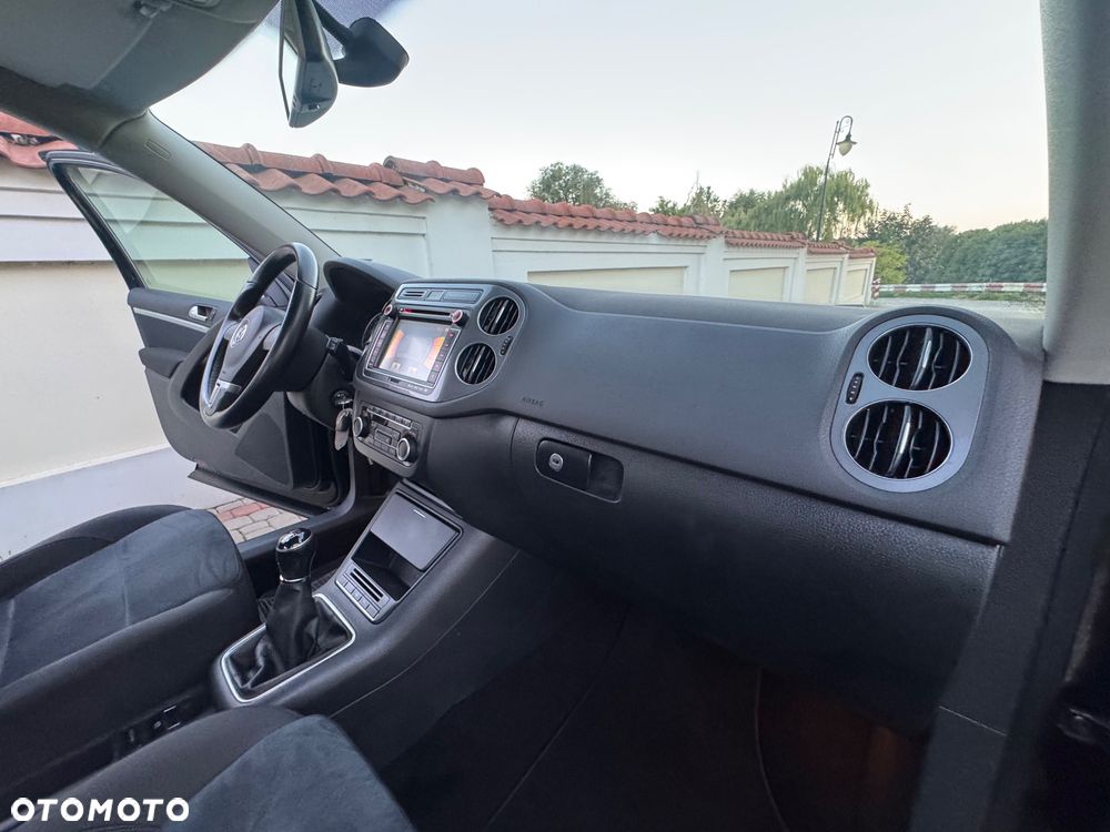 Volkswagen Tiguan - 25