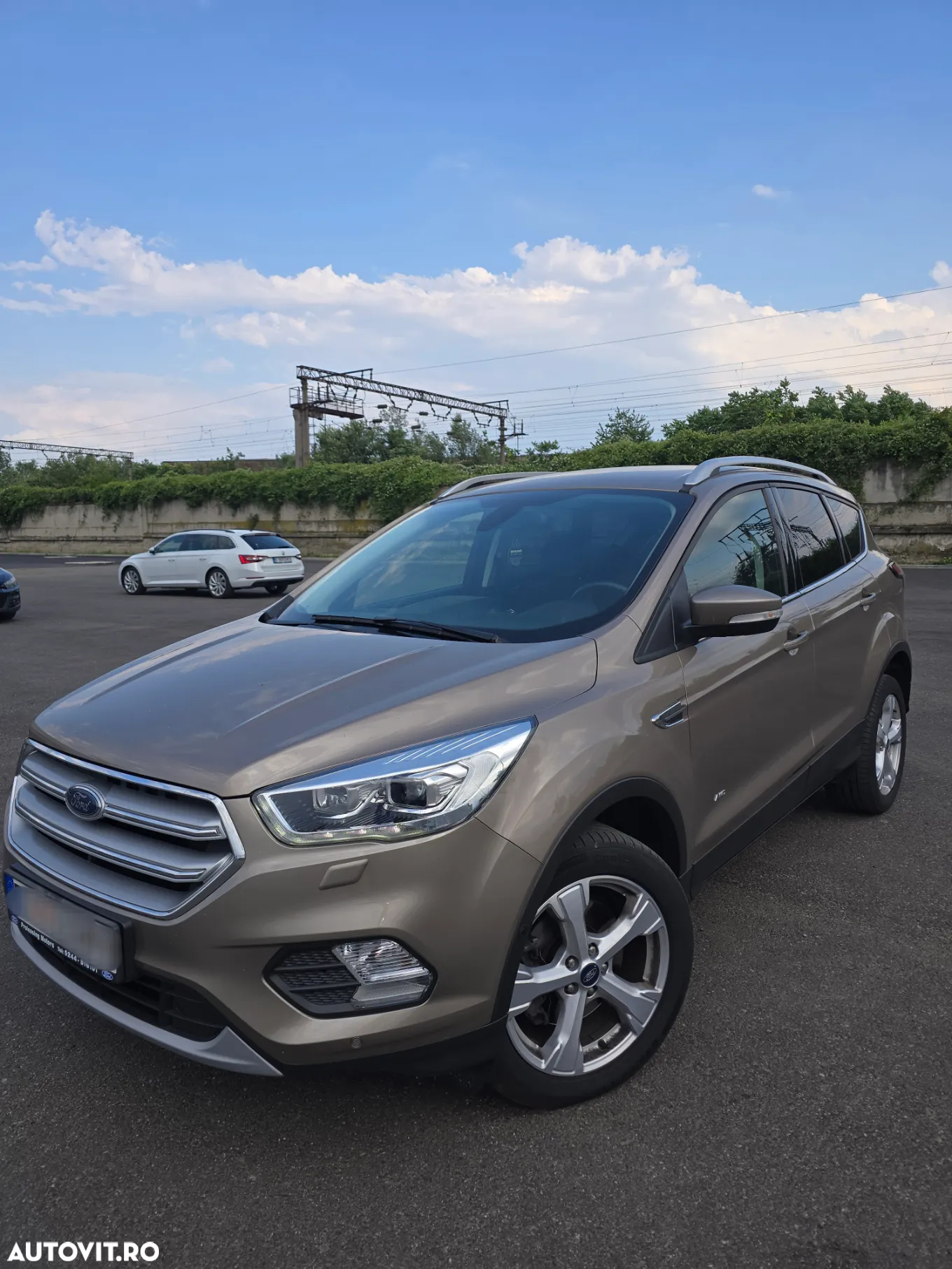 Ford Kuga 2.0 TDCi 4WD Powershift Titanium - 8