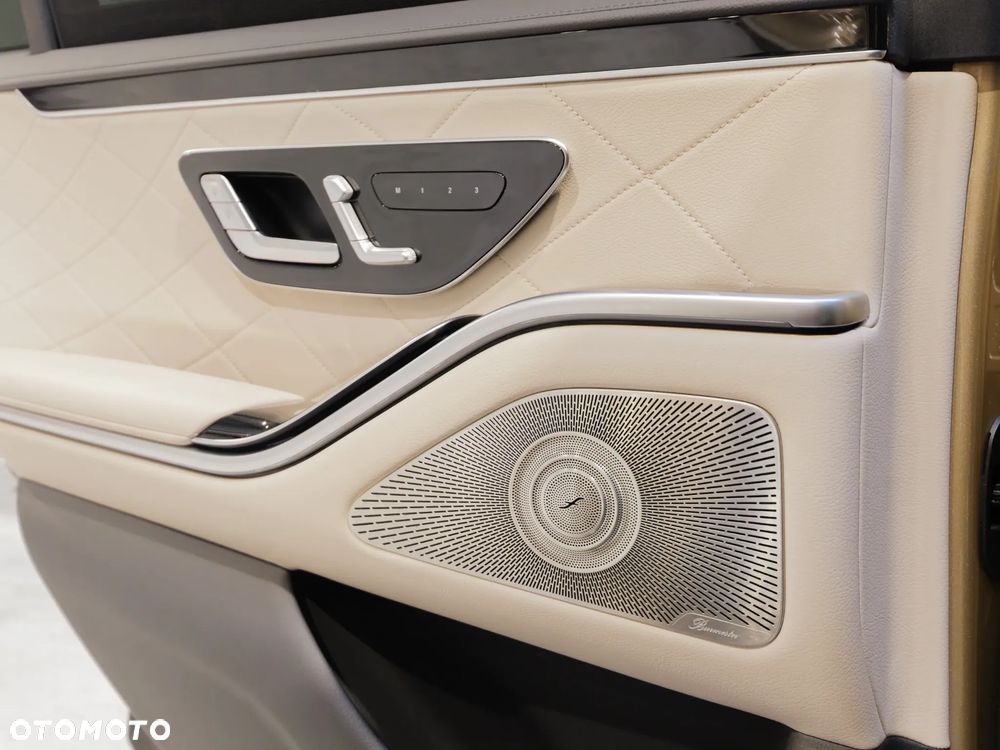 Mercedes-Benz Klasa S 500 4-Matic L 9G-TRONIC - 37