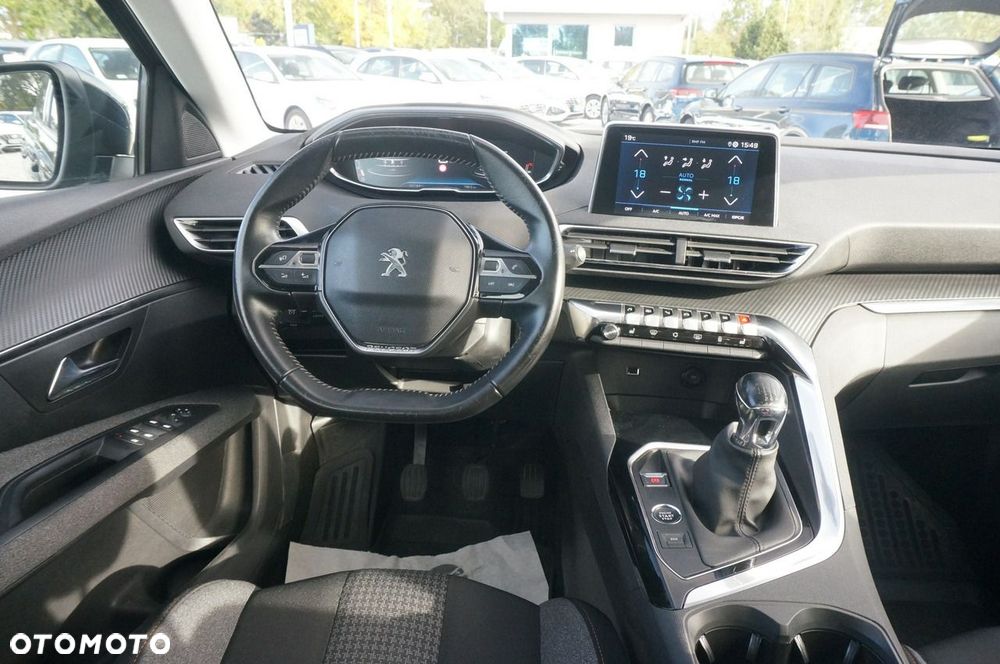 Peugeot 3008 1.2 PureTech Active Pack S&S - 12