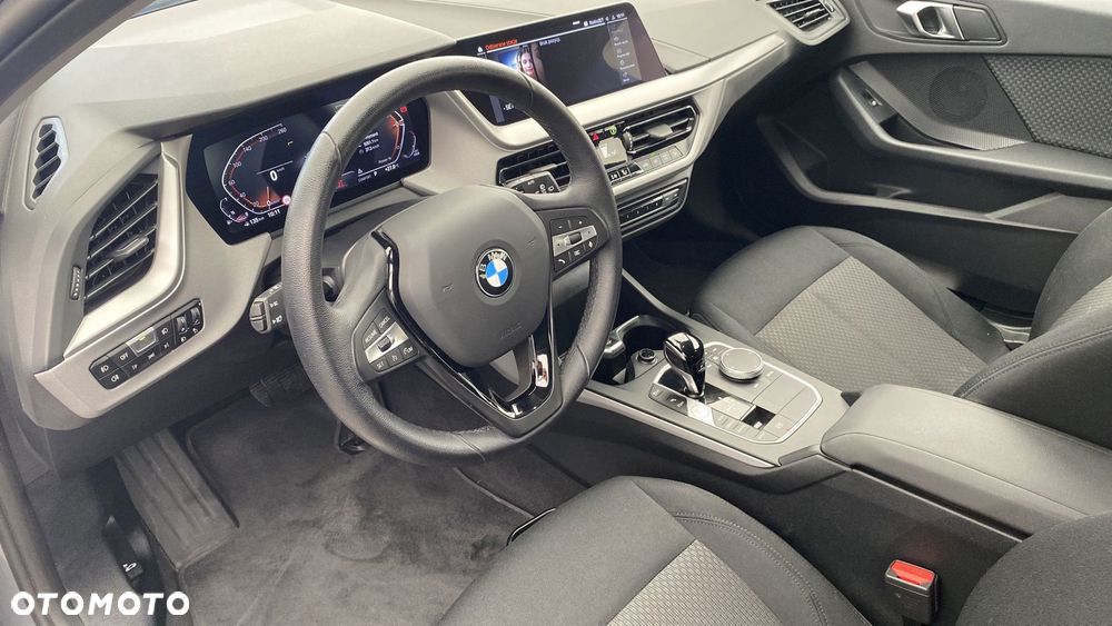 BMW Seria 1 118i Advantage - 9