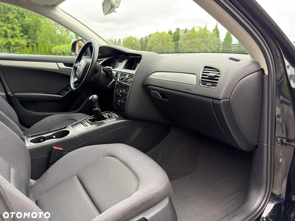 Audi A4 Limousine 1.8 TFSI Ambiente - 39