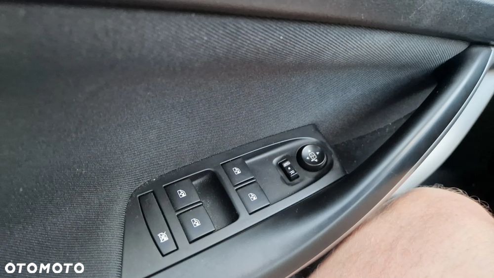 Opel Astra 1.2 T Edition S&S - 6