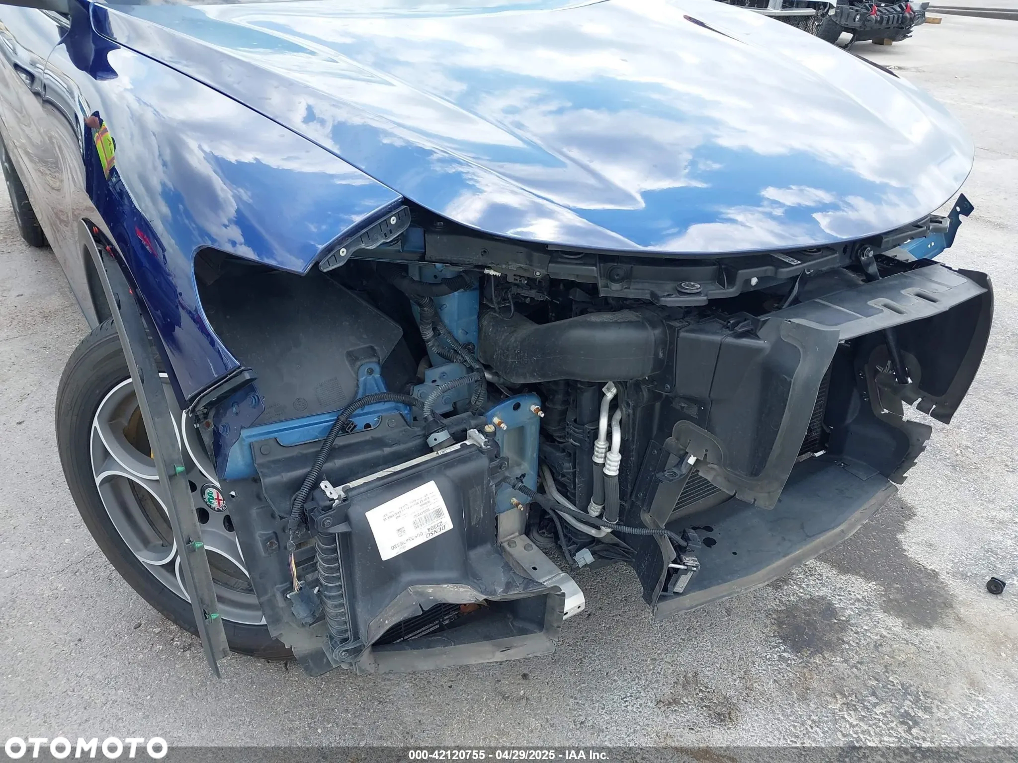 Alfa Romeo Stelvio 2.0 Turbo 16V AT8-Q4 Ti - 19