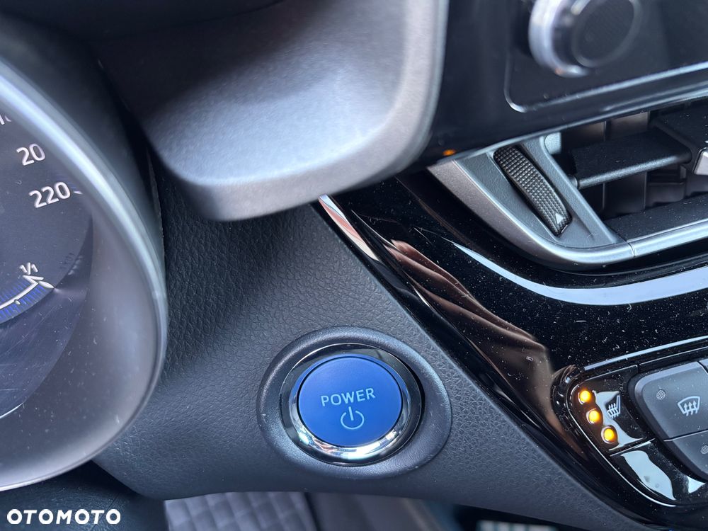 Toyota C-HR Business-Edition - 24