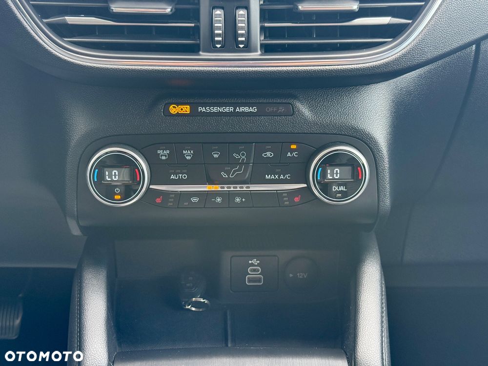 Ford Kuga 2.0 EcoBlue 4x4 TITANIUM X - 34