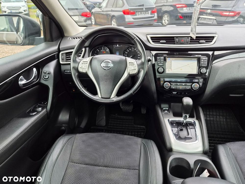 Nissan Qashqai 1.6 DCi Xtronic TEKNA - 20
