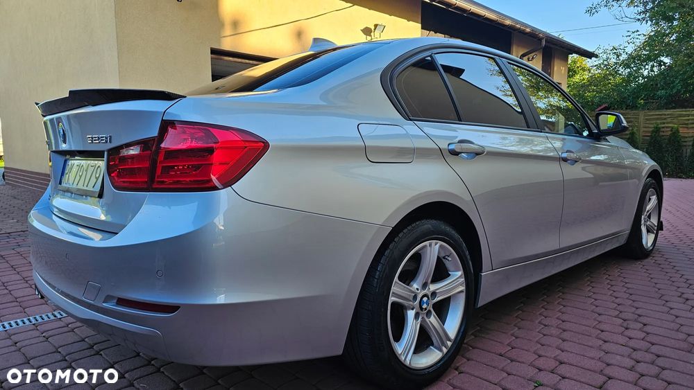 BMW Seria 3 328i xDrive Sport-Aut Sport Line - 22