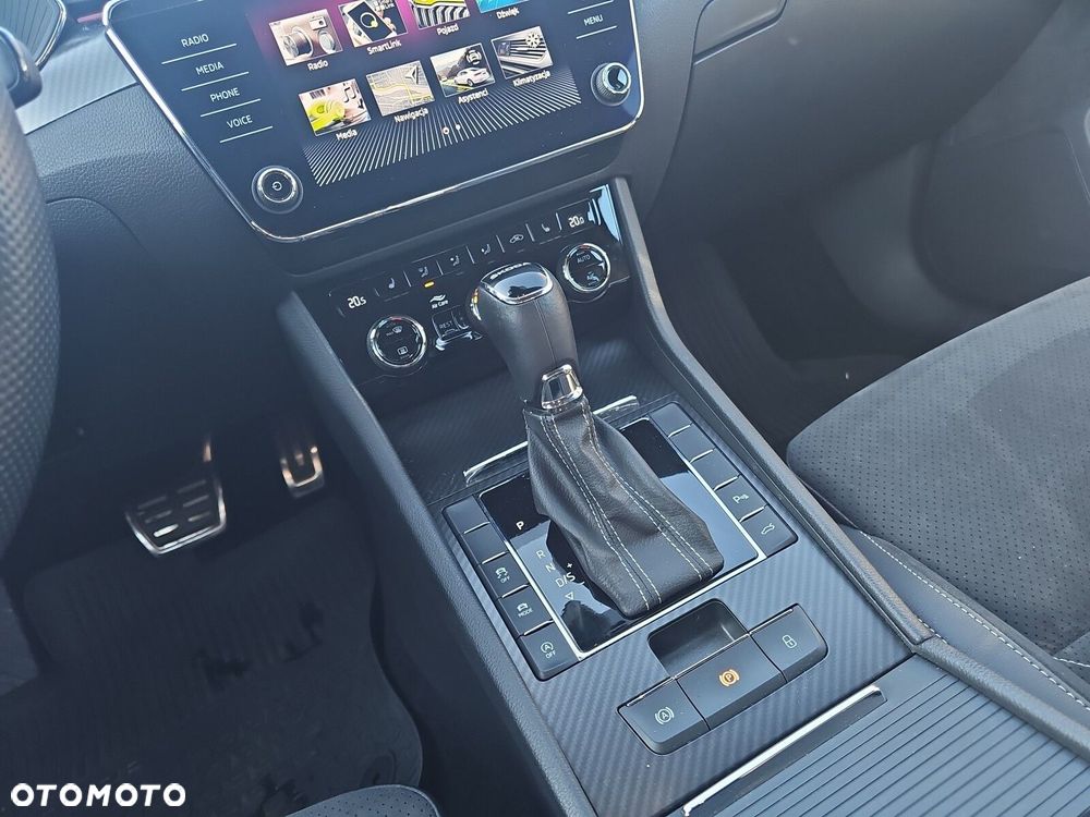 Skoda Superb 2.0 TSI Sportline DSG - 20