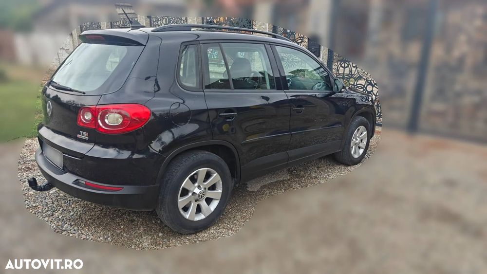 Volkswagen Tiguan - 2