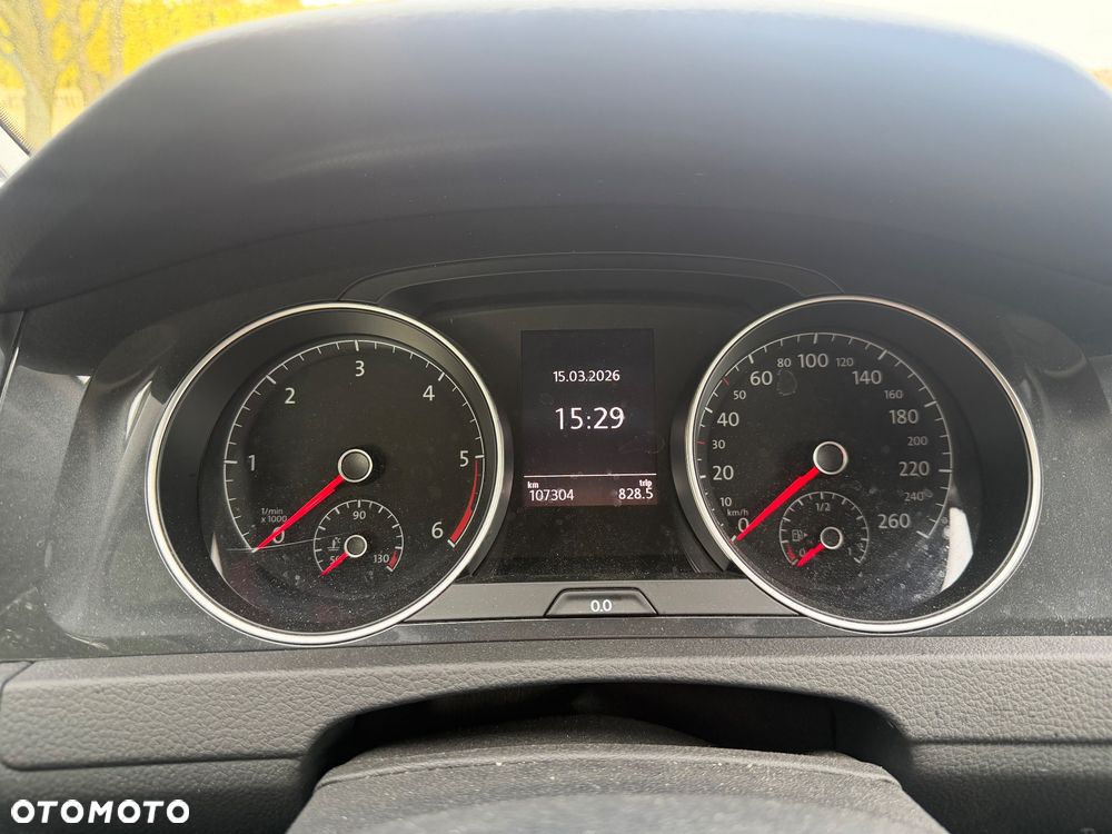 Volkswagen Golf 1.6 TDI BMT Highline - 9