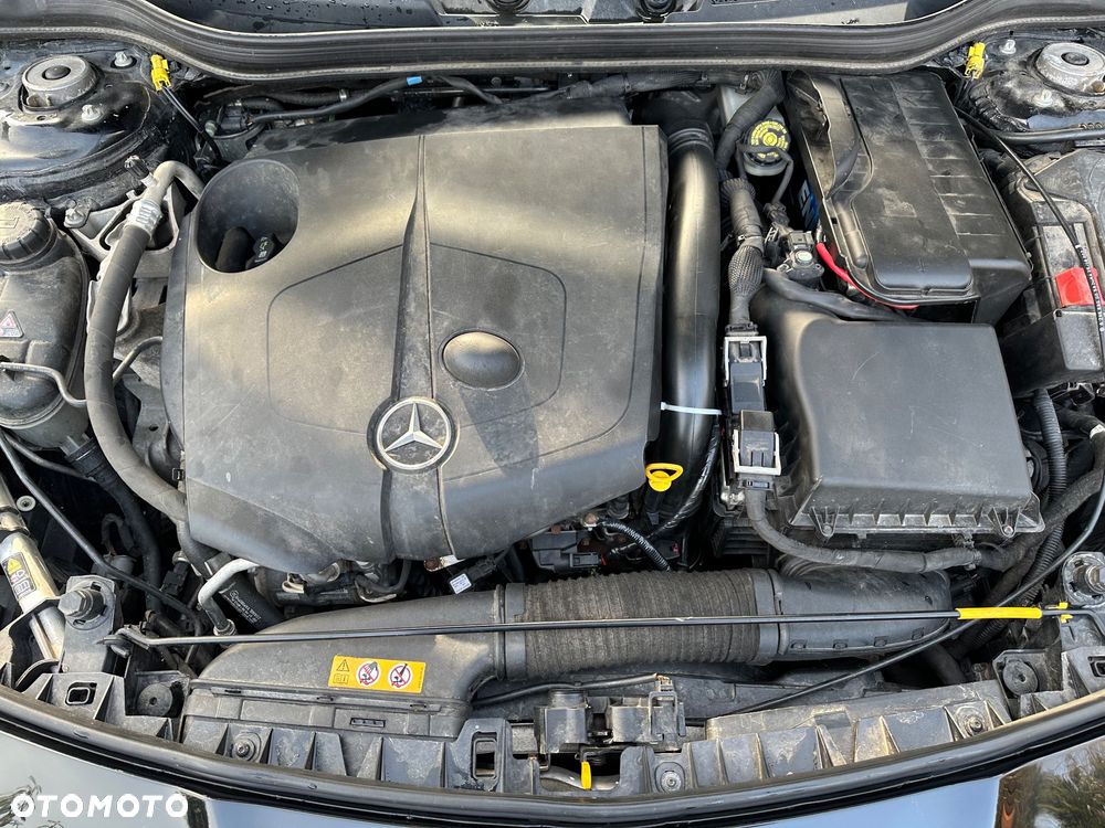 Mercedes-Benz CLA 200 d 4Matic 7G-DCT AMG Line - 34