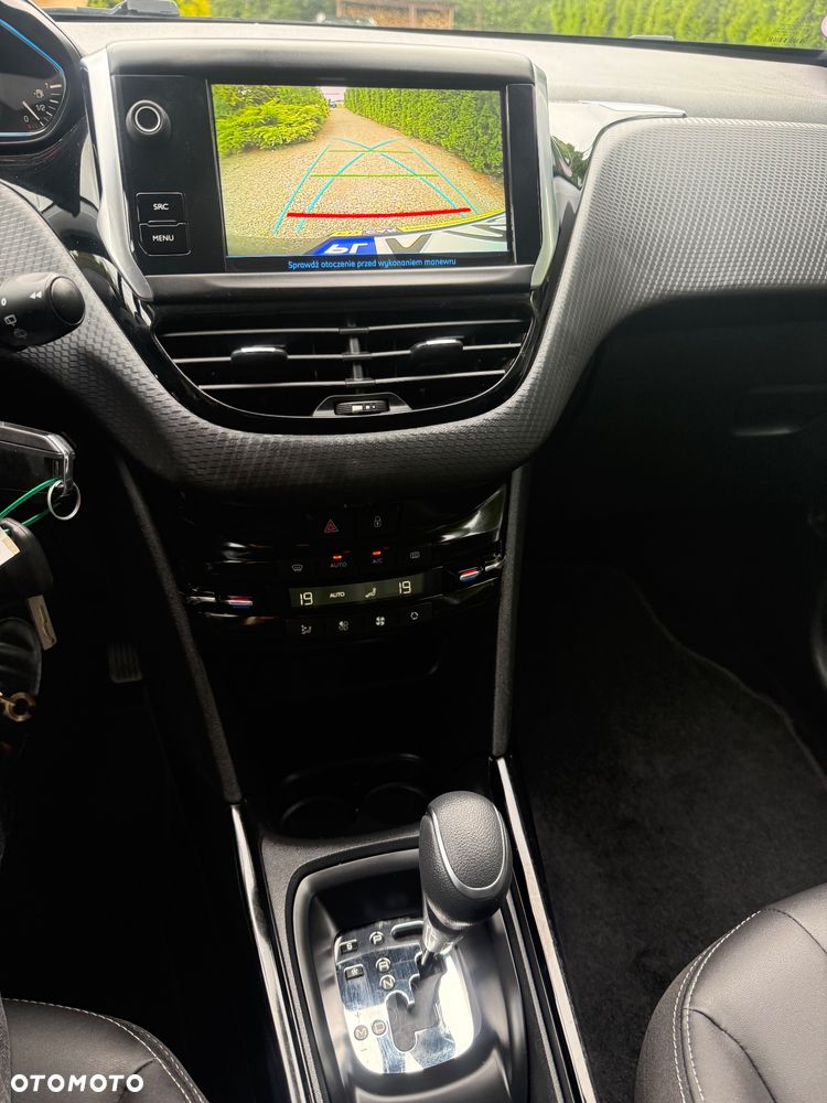 Peugeot 2008 PureTech 110 GPF Stop&Start EAT6 Active - 14