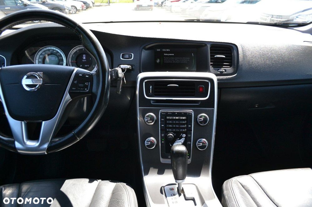 Volvo V60 - 11