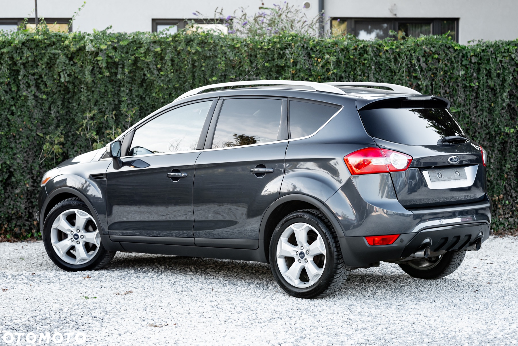 Ford Kuga 2.5 Titanium - 10