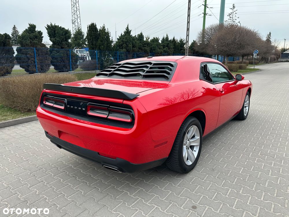 Dodge Challenger 3.6 SXT Plus - 9