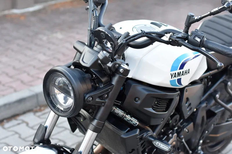 Yamaha XSR - 22