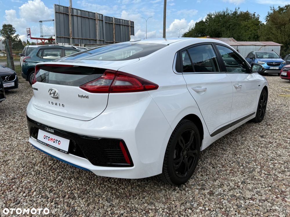 Hyundai IONIQ 1.6 GDI Premium - 13