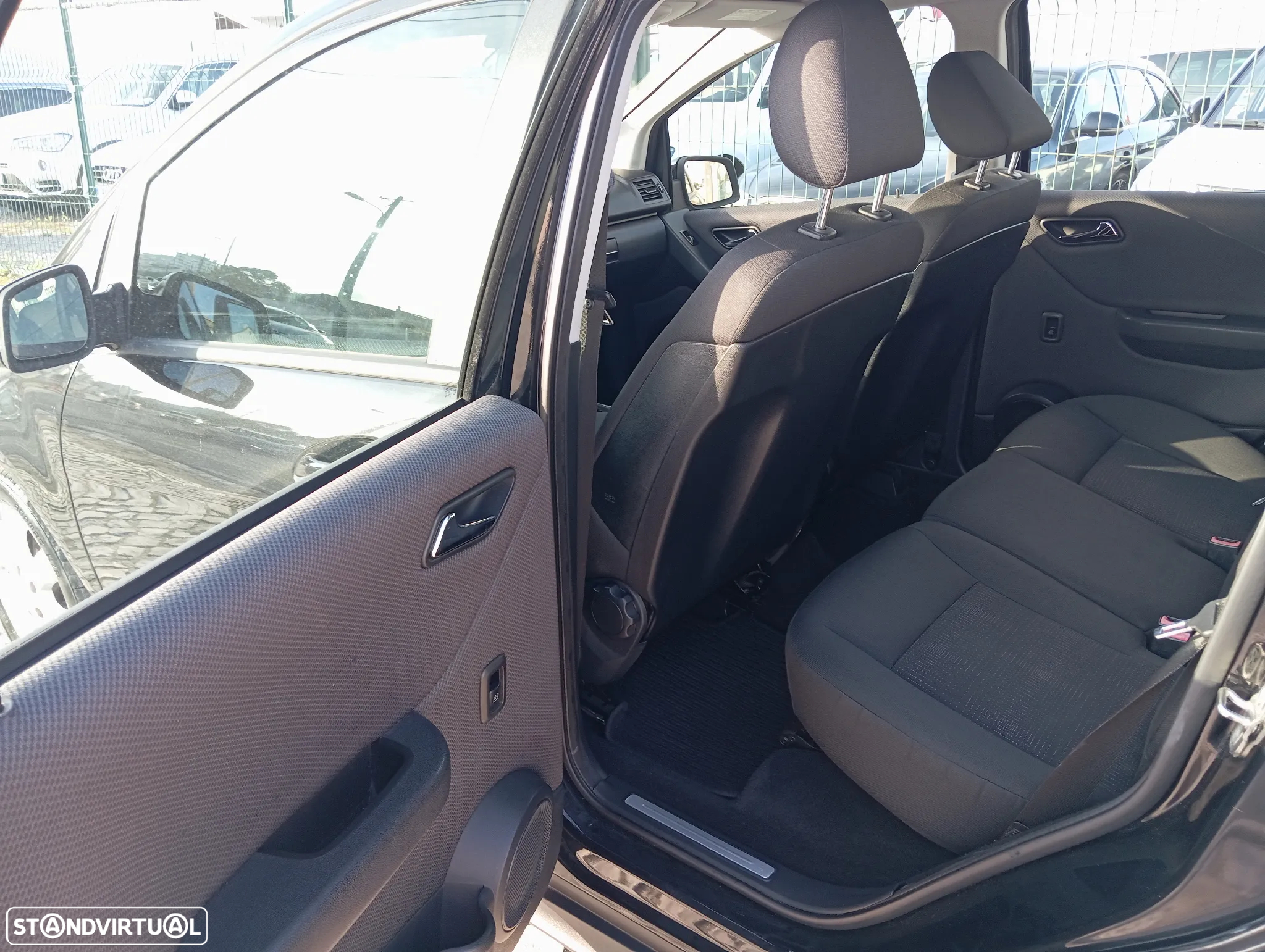 Mercedes-Benz A 160 Avantgarde Aut. - 13