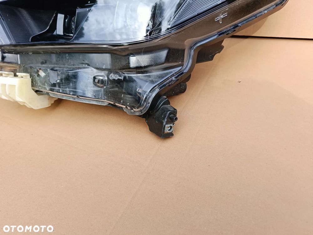 Full Led przedni lewy Nissan Leaf czarny lampa lewa 260606WK7A ciemna - 2