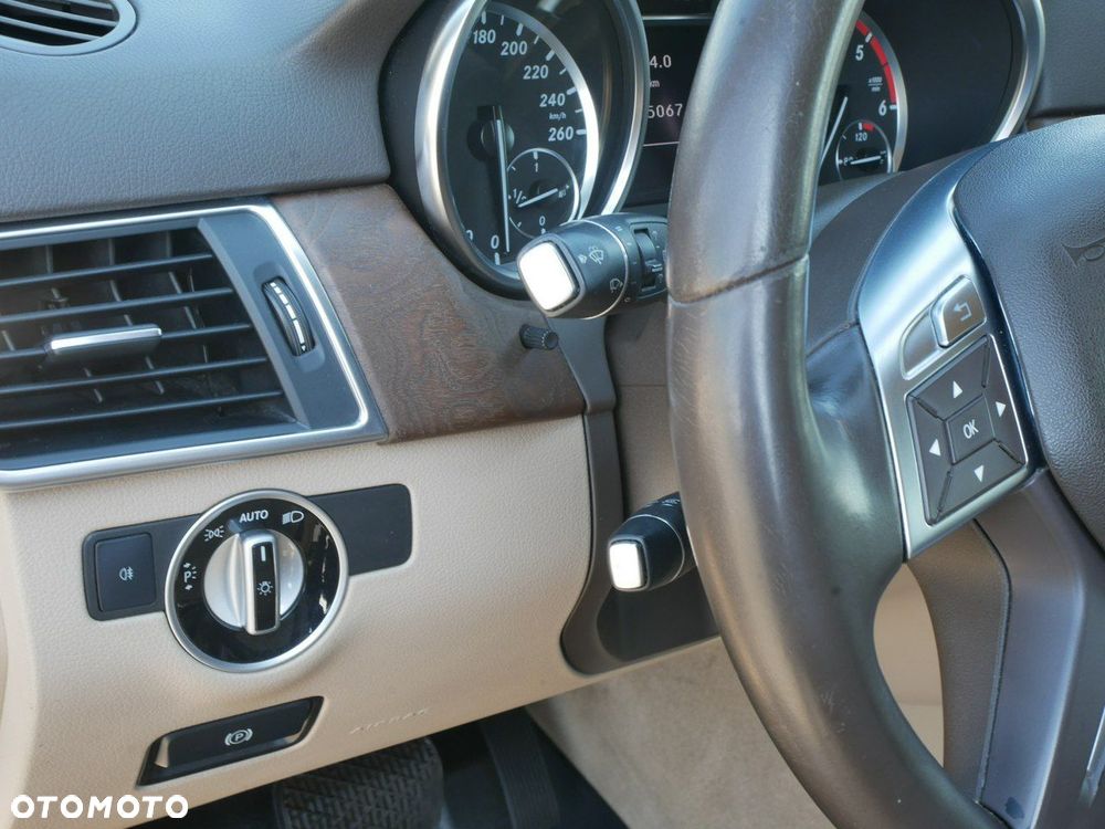Mercedes-Benz ML - 18