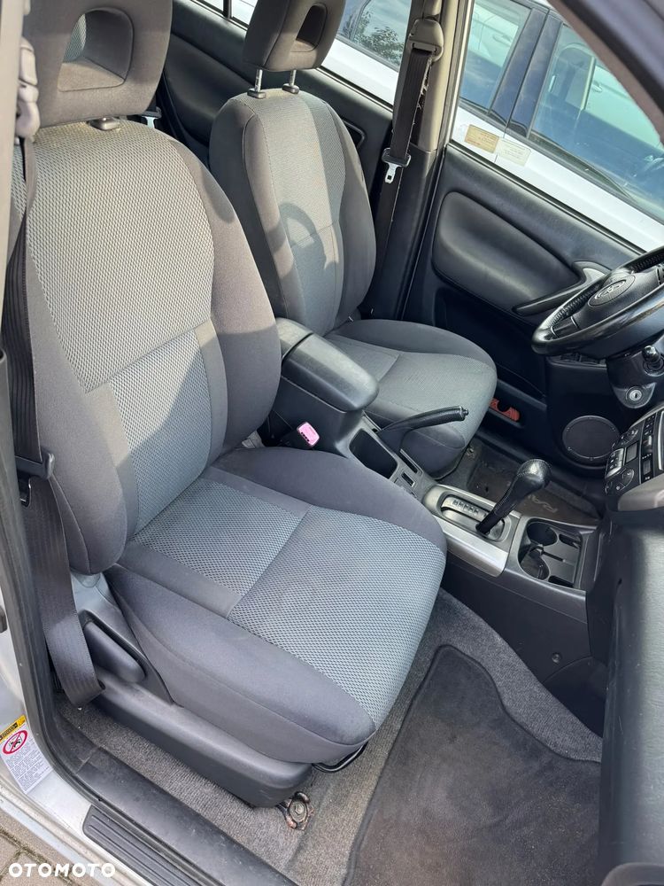 Toyota RAV4 2.0 VVT-i 4x4 - 8