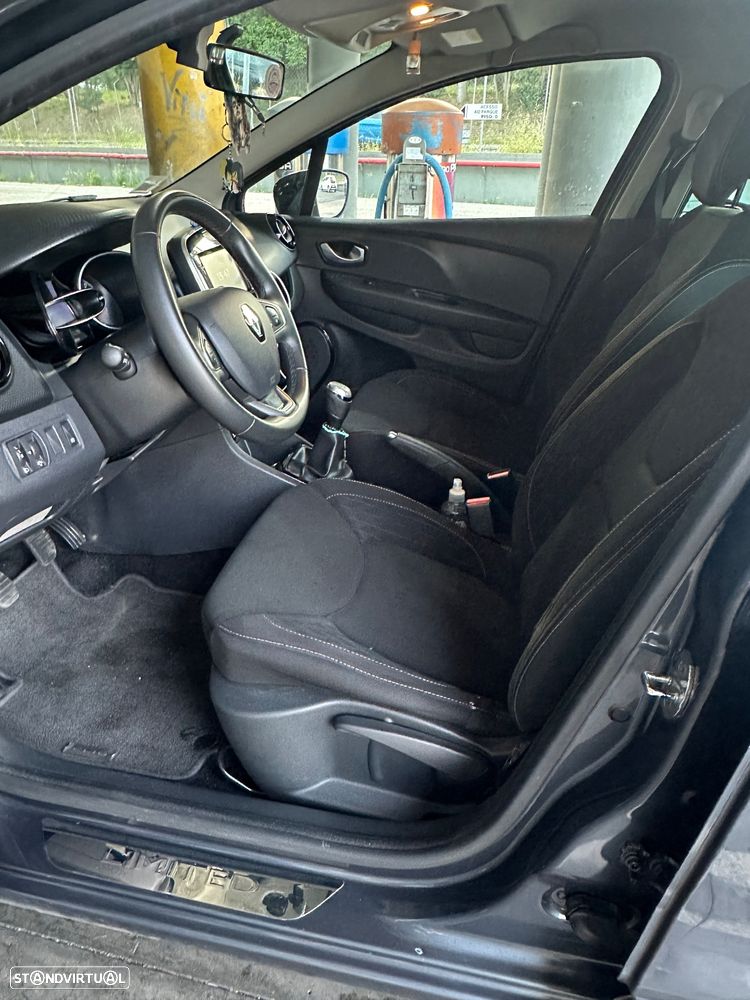 Renault Clio 0.9 TCe Limited - 16