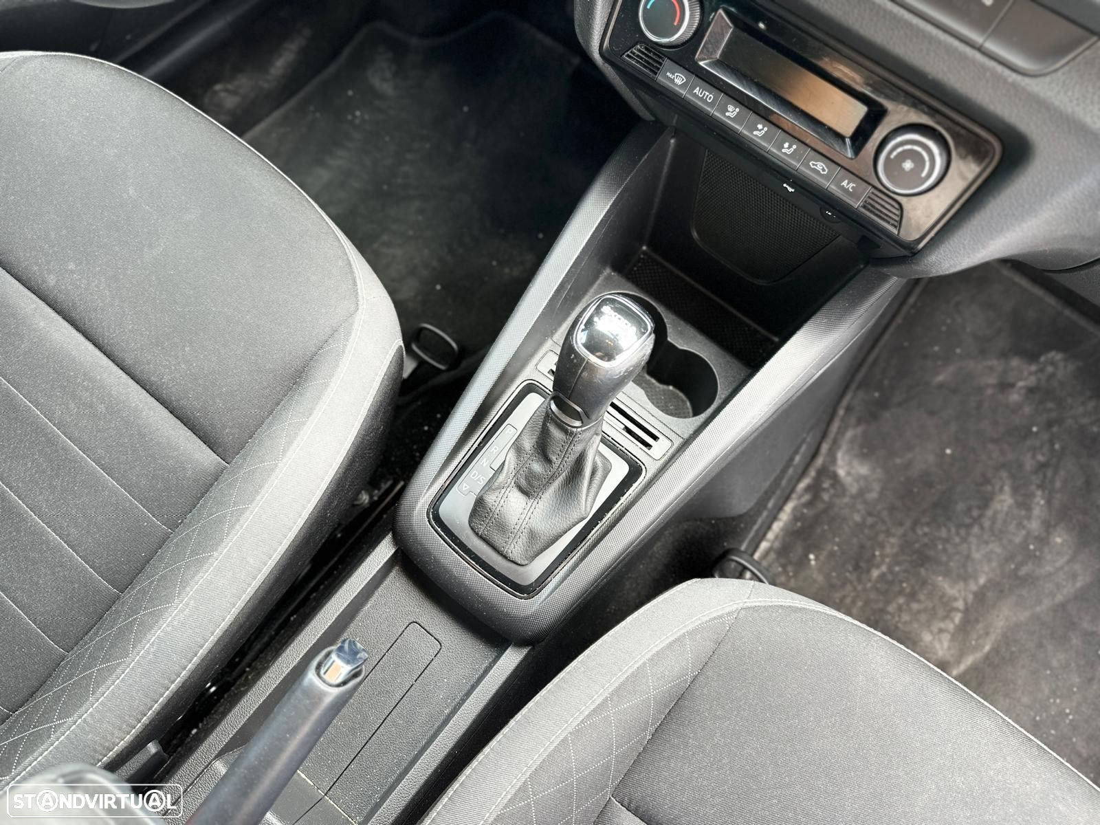 Skoda Fabia Break 1.0 TSI Ambition DSG - 10