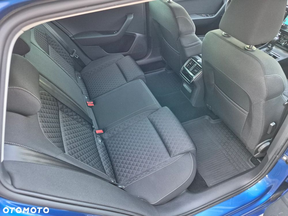 Skoda Superb 2.0 TDI SCR Ambition DSG - 10