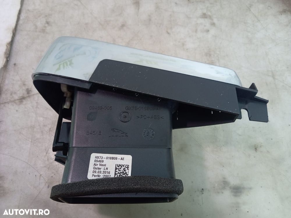 Grila ventilatie bord Gx73-018B09-A Jaguar XE X760 [2014 - 2020] 2.0 - 3
