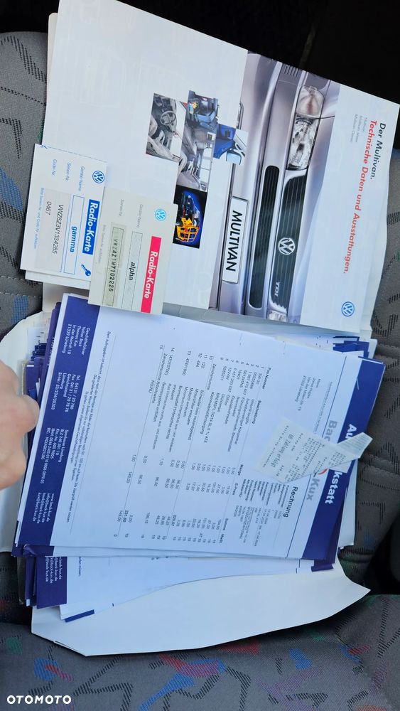 Volkswagen Multivan - 23