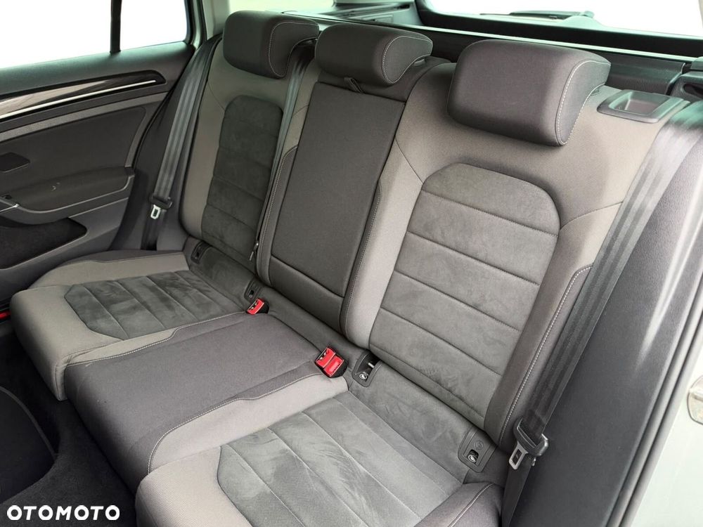 Volkswagen Golf 1.5 TSI BMT Evo Highline DSG - 25