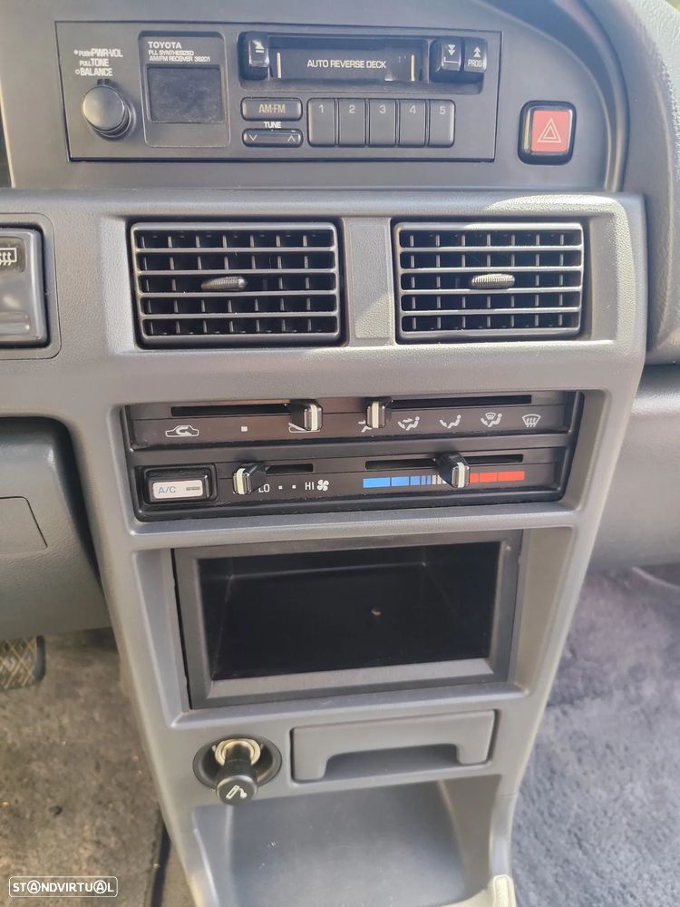 Toyota Corolla Sedan 1.6 GLi CX Aut. - 7