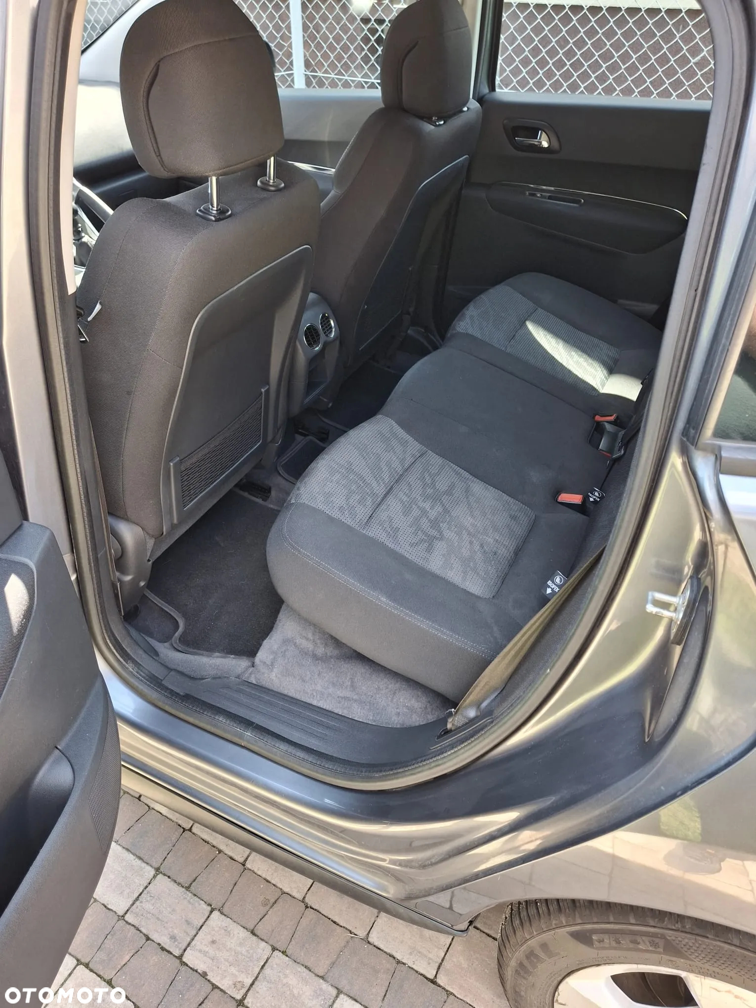Peugeot 3008 1.6 HDi Active - 9