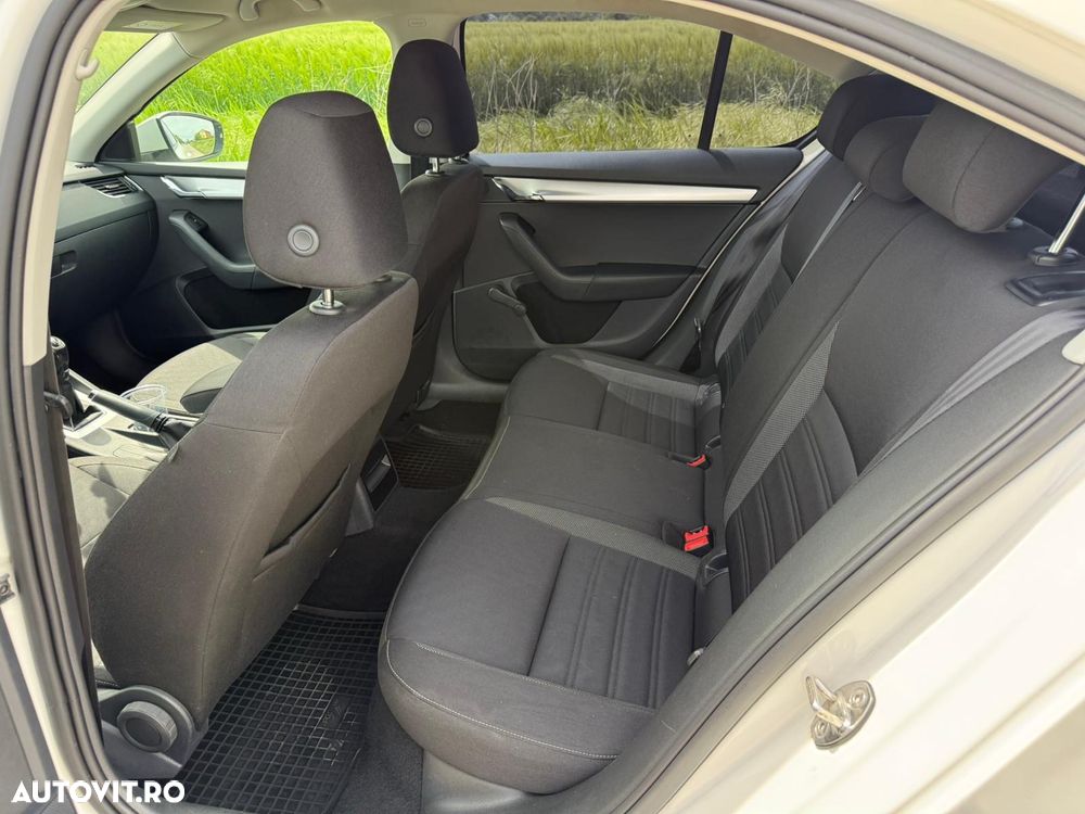 Skoda Octavia - 12