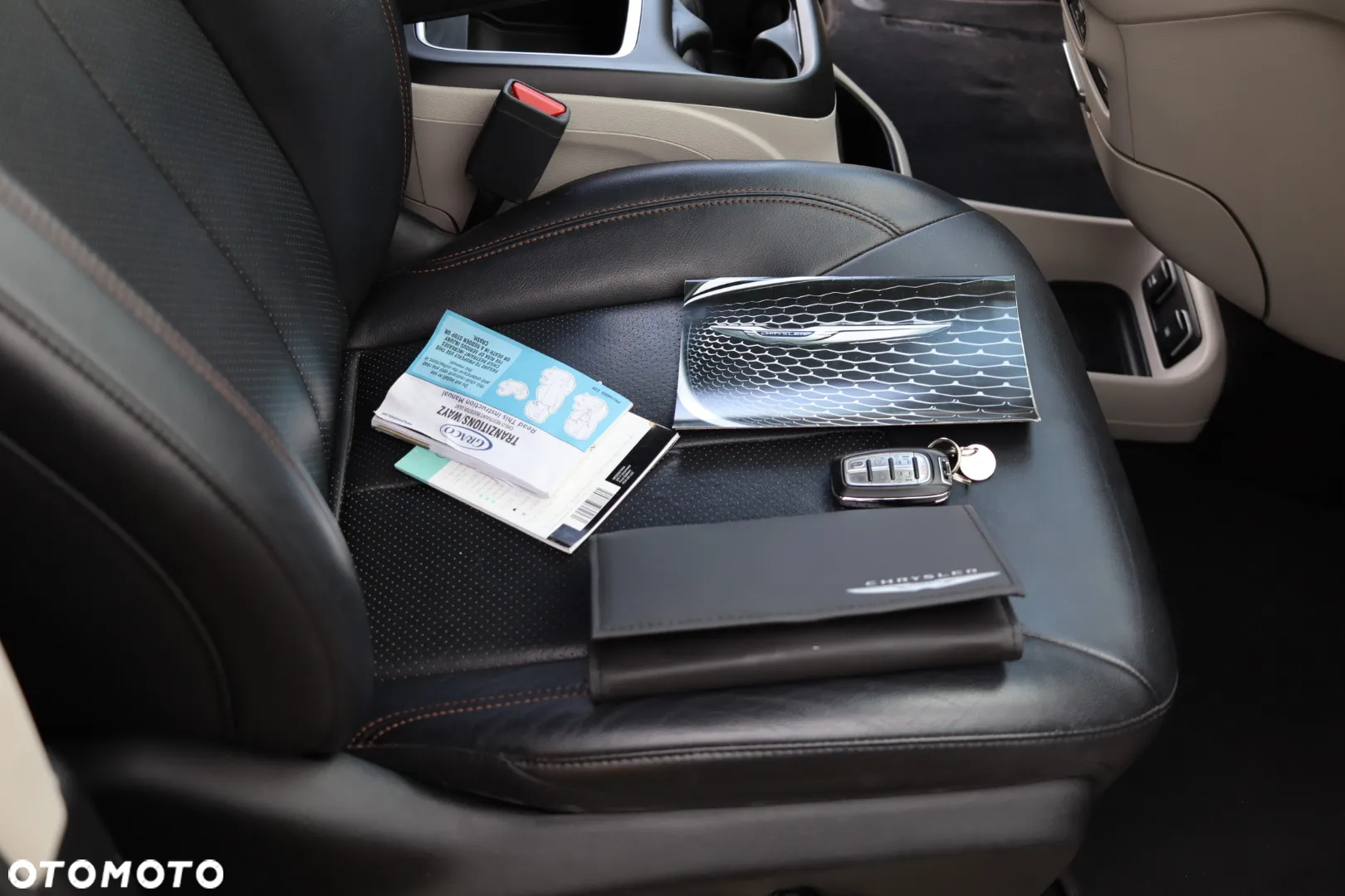 Chrysler Pacifica - 20