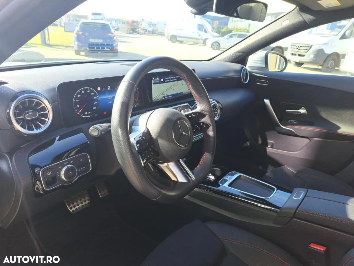 Mercedes-Benz A 200 MHEV 7G-DCT - 12