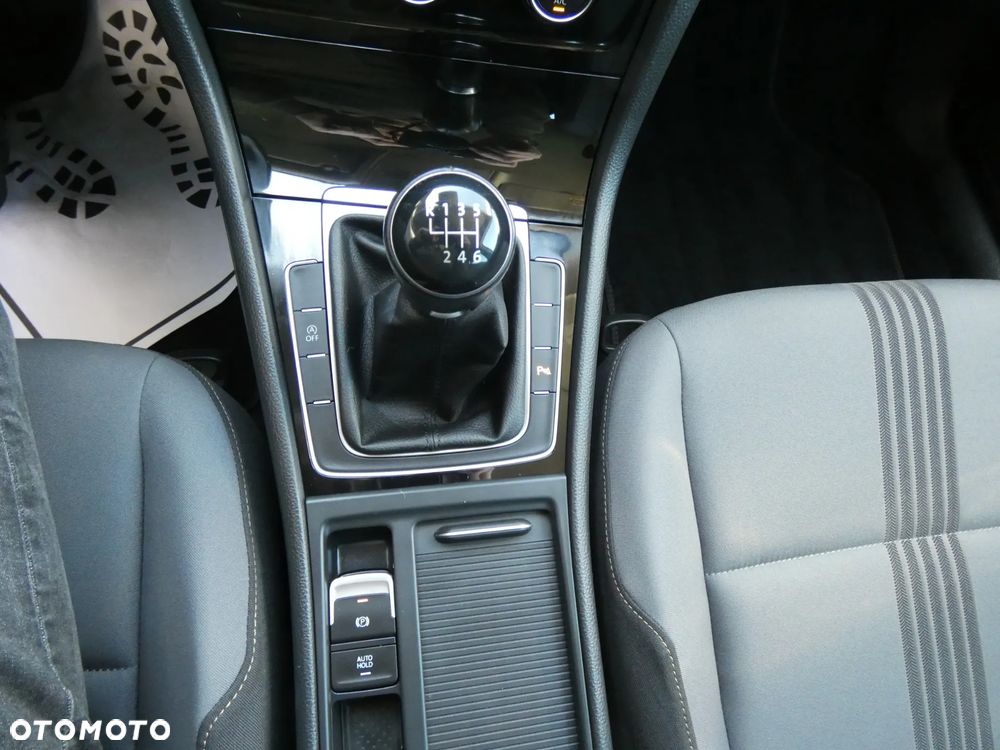 Volkswagen Golf 1.4 TSI BlueMotion Technology Allstar - 25