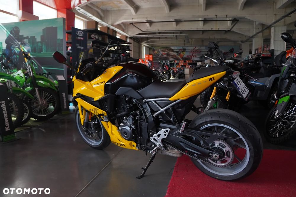 Suzuki GSX - 3