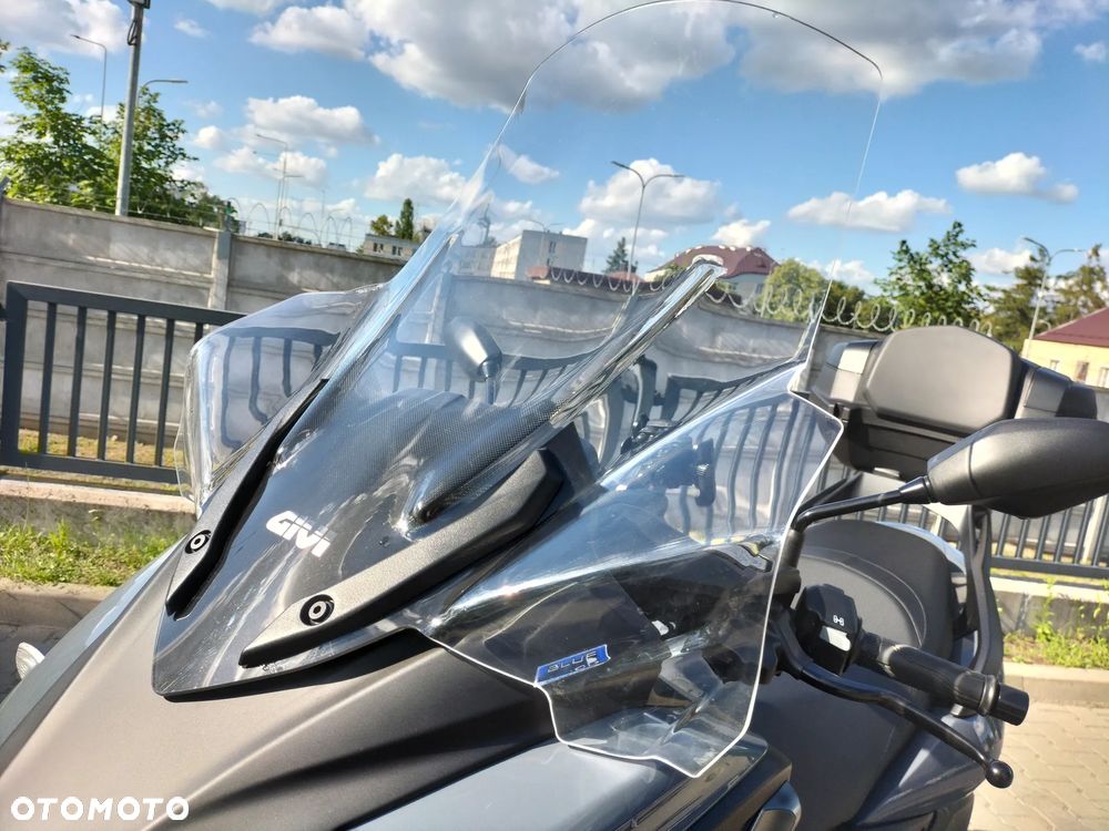 Yamaha MT - 22