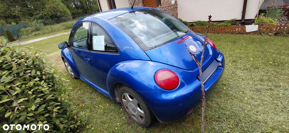 Volkswagen New Beetle - 4